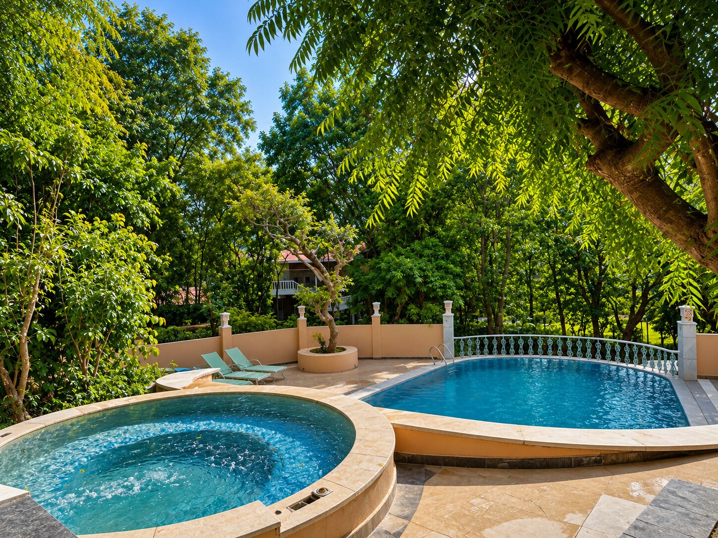 Piscine couverte/extérieure