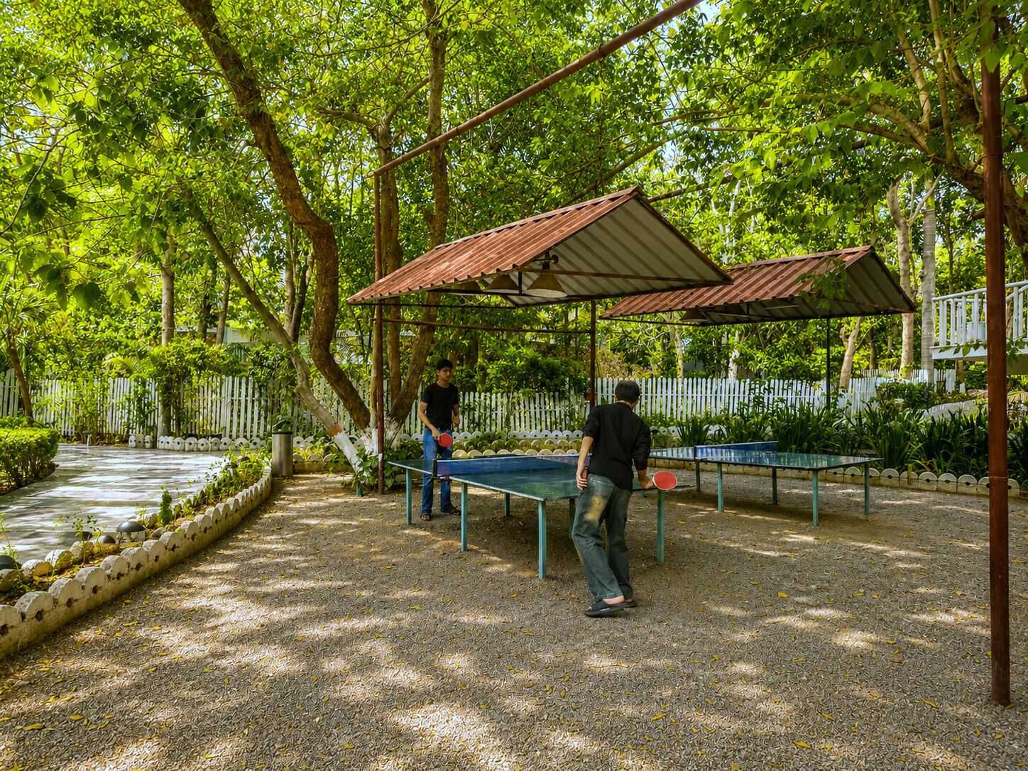Zona de juegos infantil cubierta