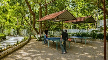 Zona de juegos infantil cubierta