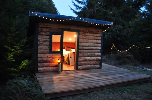 Views, Views, Views! Unique rustic mountain home overlooking Redwood Valley!