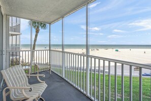 Property grounds - Crystal Sands Tower Unit 205 - Beachfront (Sarasota)