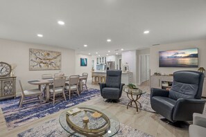 Interior - Crystal Sands Villa 13 - Private Beach (Sarasota)