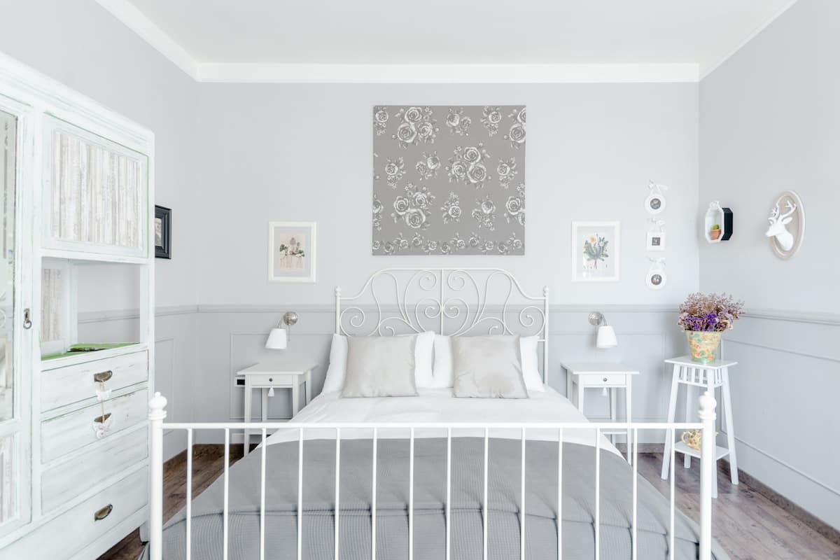 Double Room, 1 Queen Bed, Garden View | Minibar, soundproofing, iron/ironing board, free WiFi