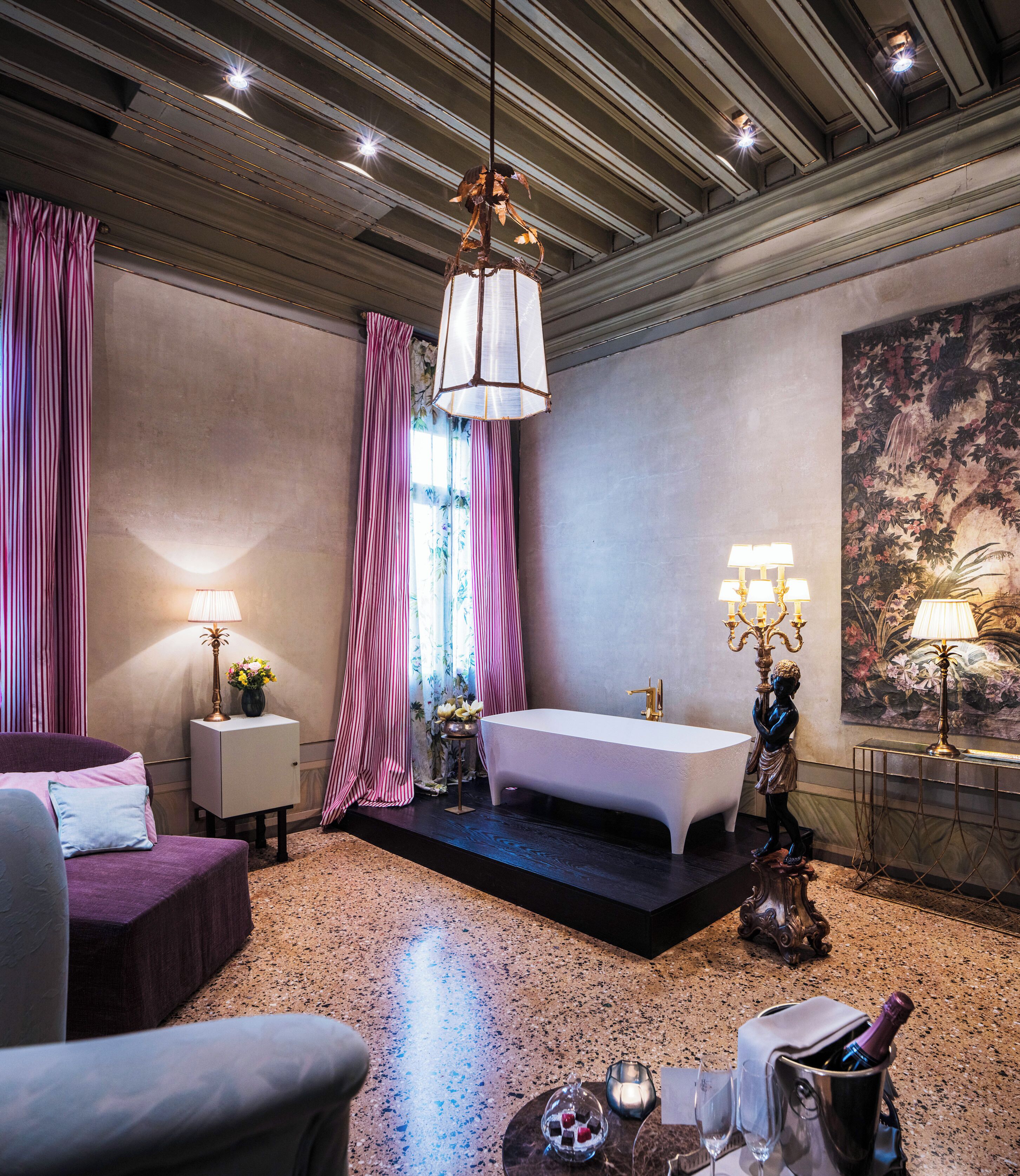 Caja de seguridad en la habitación y wifi gratis 