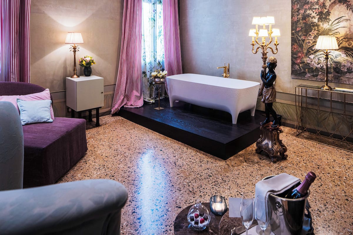 Caja de seguridad en la habitación y wifi gratis