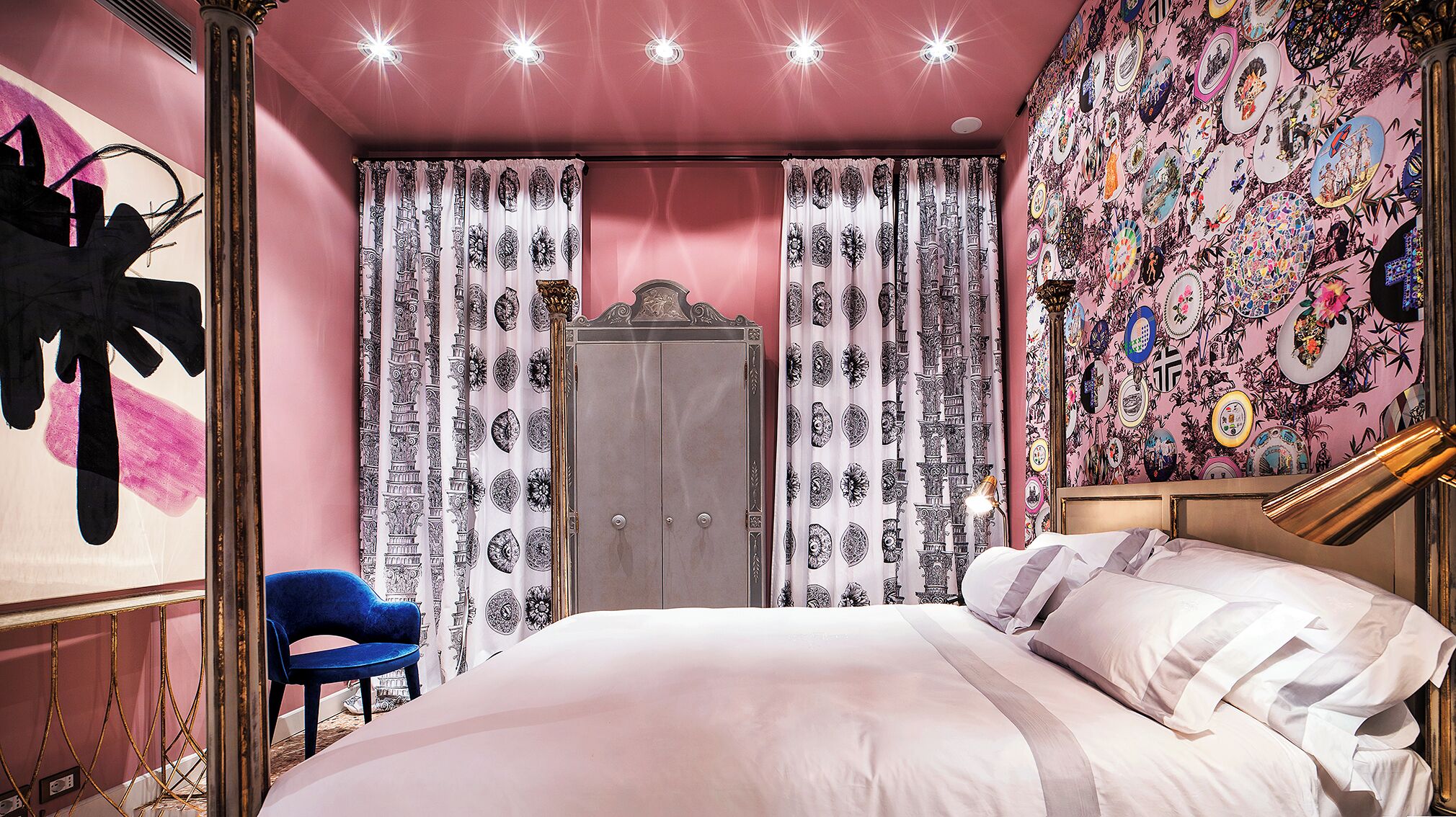 In-room safe, free WiFi, bed sheets