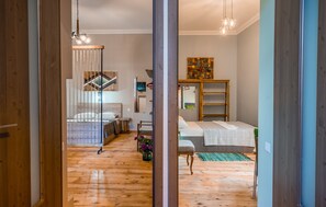 1 bedroom, in-room safe, soundproofing, iron/ironing board - Old Tbilisi apartment (Dzveli Tbilisi)