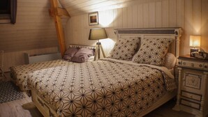 Soundproofing, free cots/infant beds, free WiFi, individually decorated - Pesaulhé (Monein)