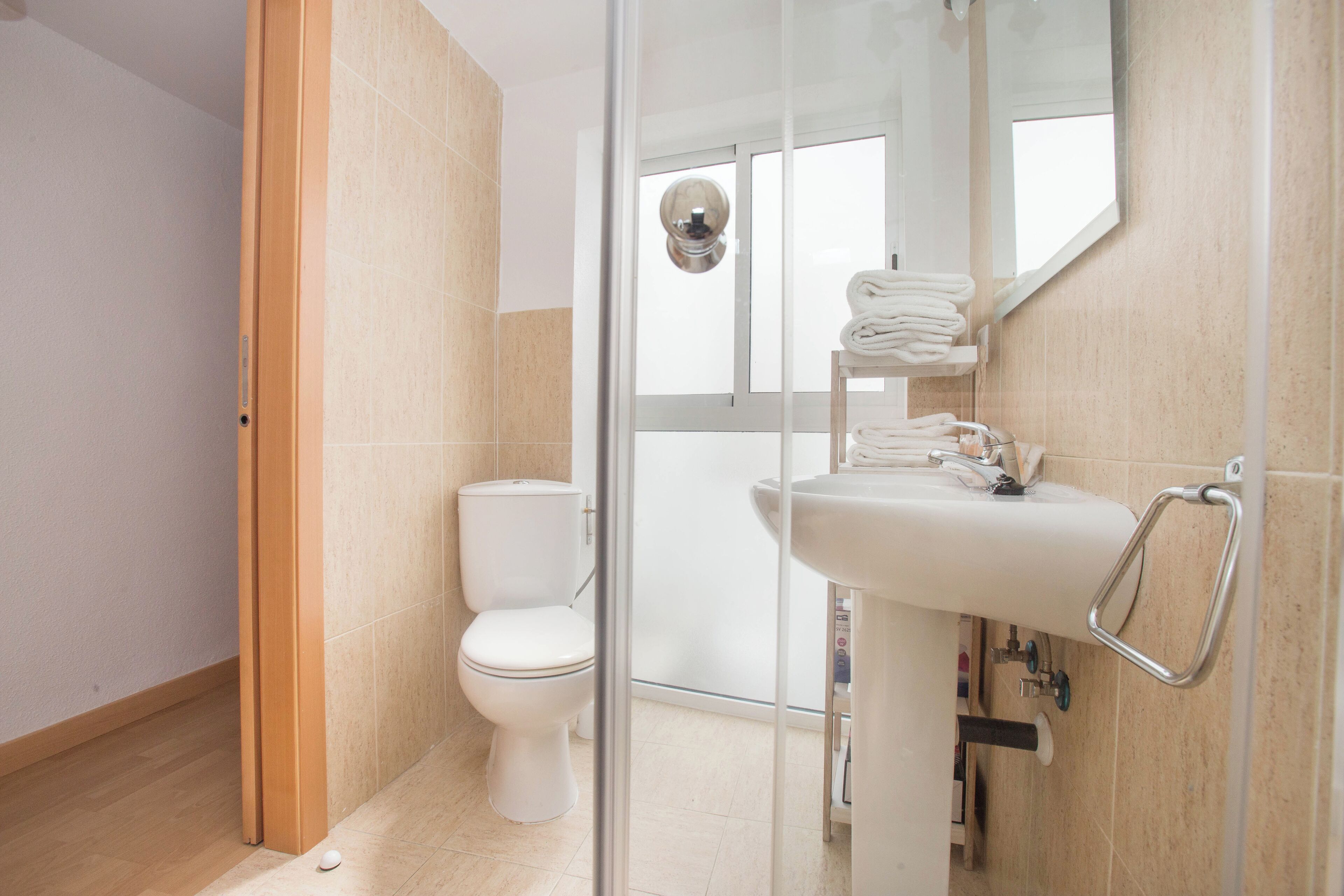 Shower, free toiletries, hair dryer, towels