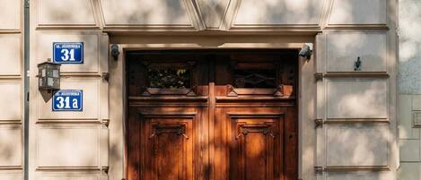 디럭스 아파트 | 외관