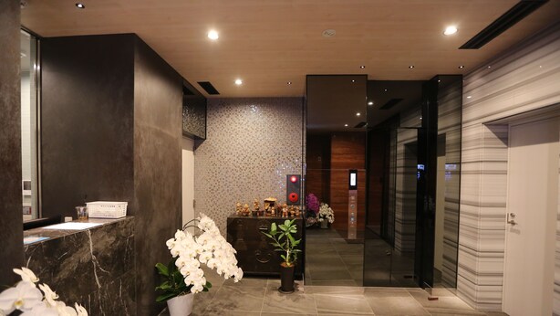Ảnh chưa phân loại, 1 trong số 27 ảnh, nút