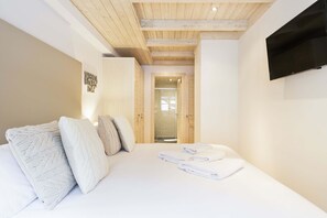 2 bedrooms, iron/ironing board, free WiFi, bed sheets - Val de Ruda Luxe 60 by FeelFree Rentals (Baqueira)