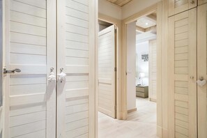 Hair dryer, towels - Val de Ruda Luxe 60 by FeelFree Rentals (Baqueira)