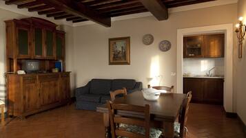 Standard-Apartment, 1 Schlafzimmer | Wohnzimmer | Flachbildfernseher