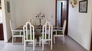 Standard Cabin, Non Smoking (Veranera) | Opções para refeição no quarto