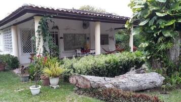 Standard Cabin, Non Smoking (Veranera) | Lobby sitting area