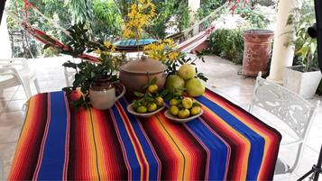 Deluxe Cabin, Non Smoking (El Nispero) | In-room dining