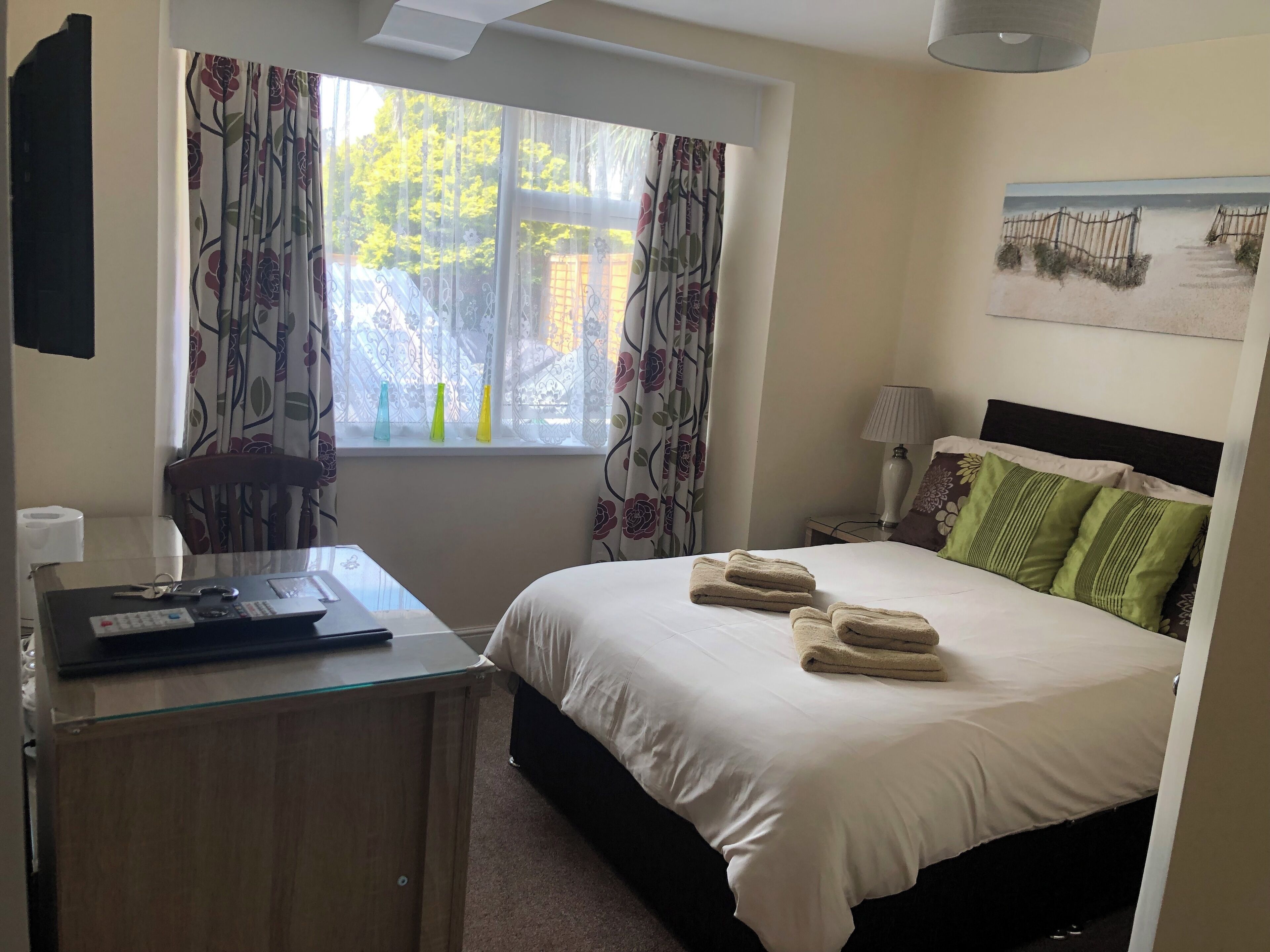 Dobbeltrom – standard | Wi-fi (inkludert) og sengetøy