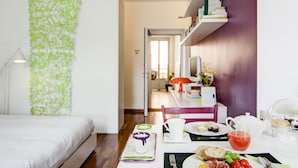Estudio | Servicio de la habitación