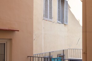 Exterior detail - Fiesolana Balcony (Florence)