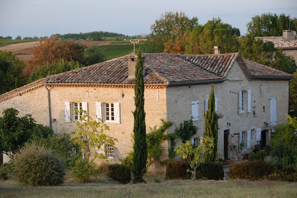 Front of property - Puech Blanc (Fayssac)