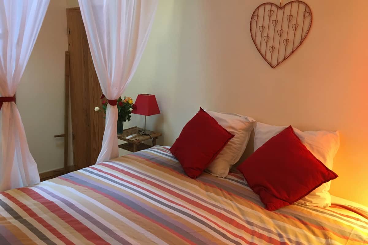 Casa de campo (Mauzac) | Decoración personalizada, muebles diferentes y escritorio