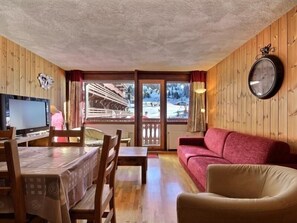 TV, DVD player - South-facing apartment at the slopes, 3 rooms with wifi (La Plagne)