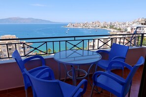Iron/ironing board, free cribs/infant beds, rollaway beds, free WiFi - Villa Crystal (Sarandë)