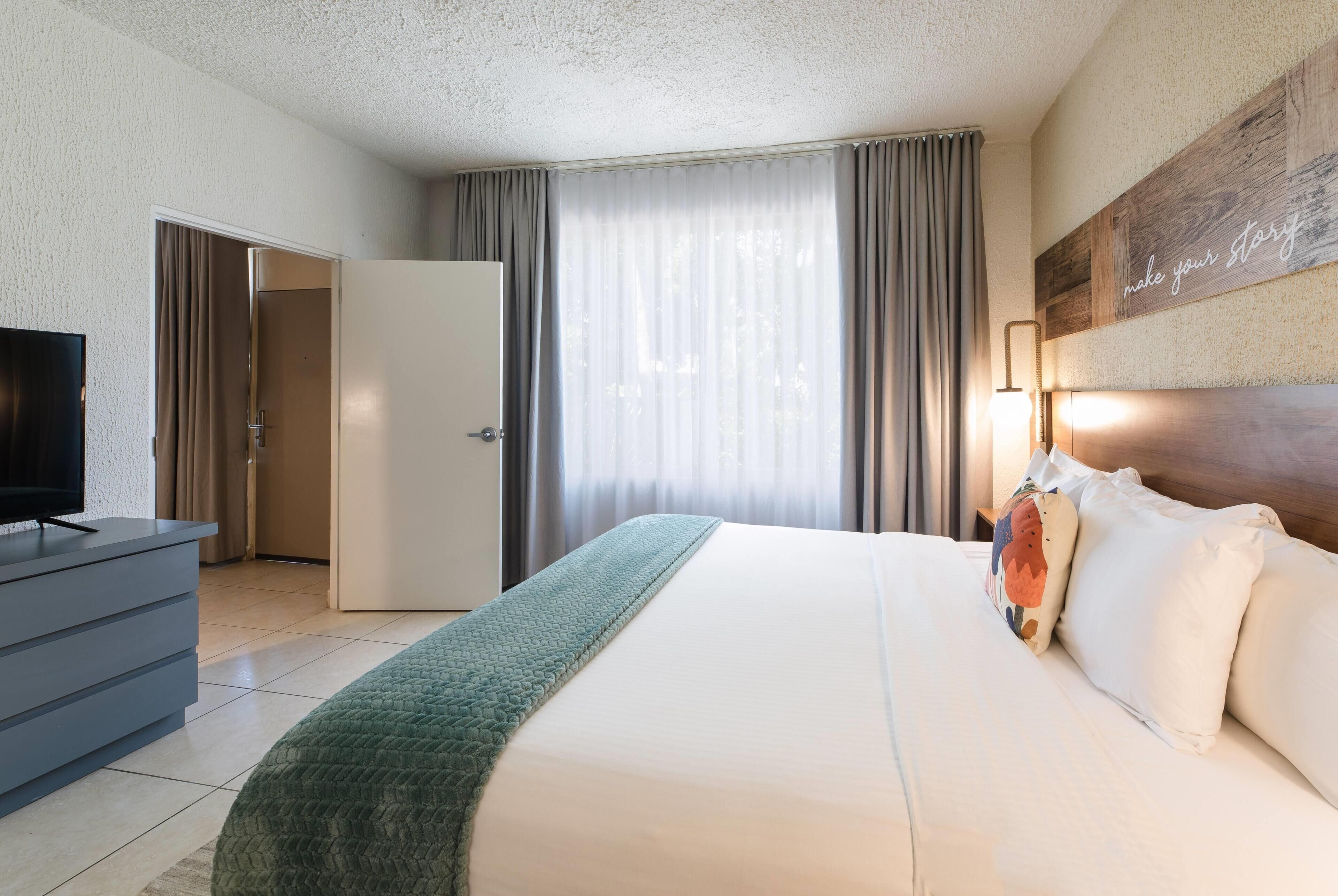 Family Suite, Multiple Beds, Non Smoking, Garden View (Playa Collection) | 1 bedroom, premium bedding, pillow-top beds, in-room safe
