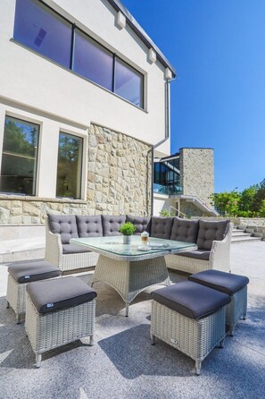 Siddeområde i lobbyen