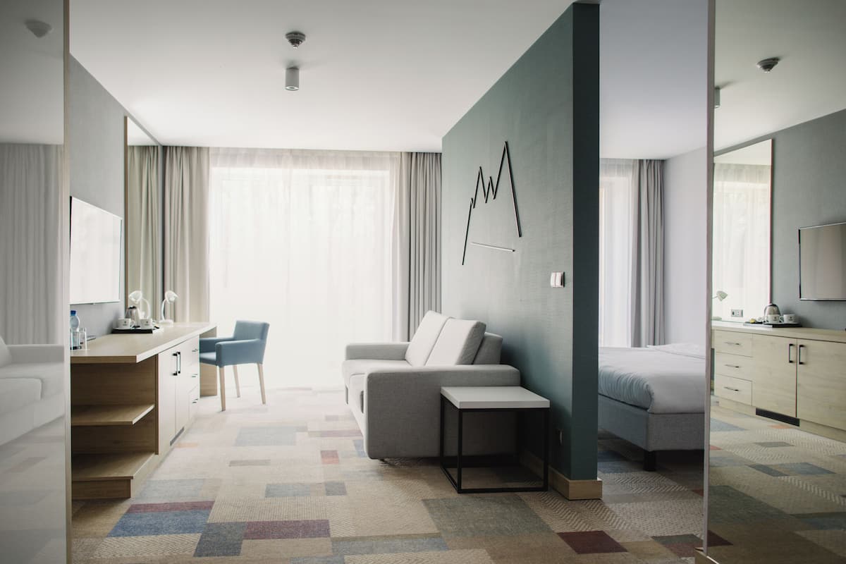 Junior Suite | Premium bedding, desk, laptop workspace, blackout drapes