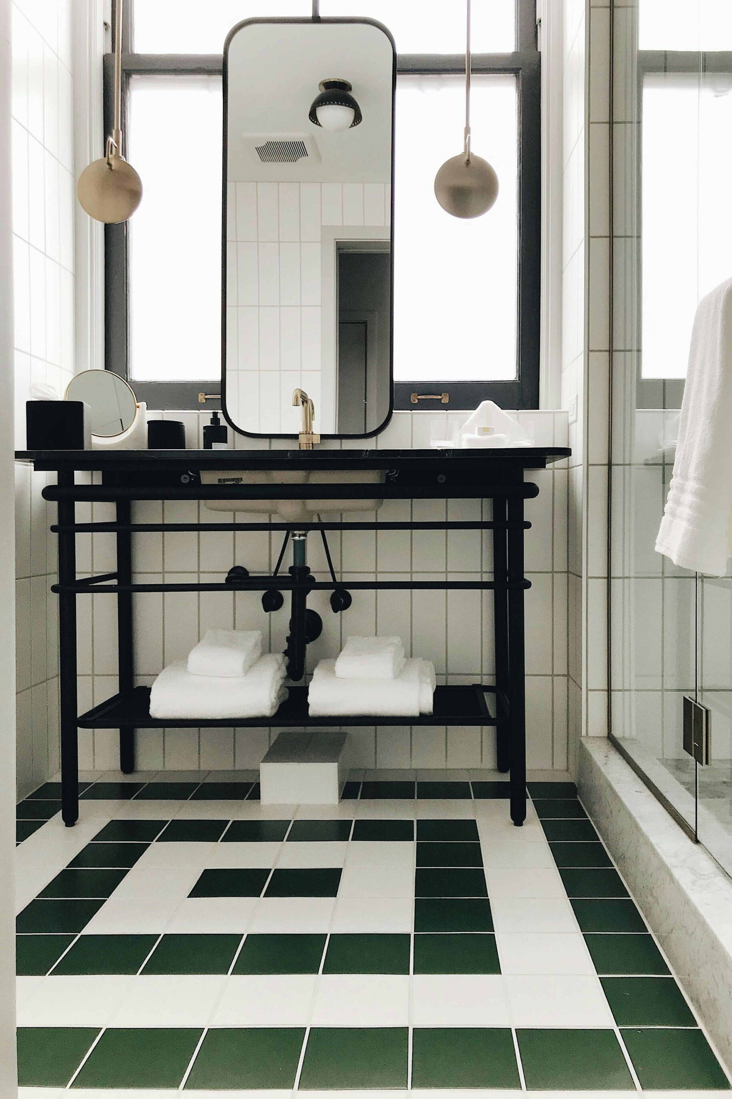 deluxe room, 1 king bed, city view | bathroom | shower, designer toiletries, hair dryer, bathrobes