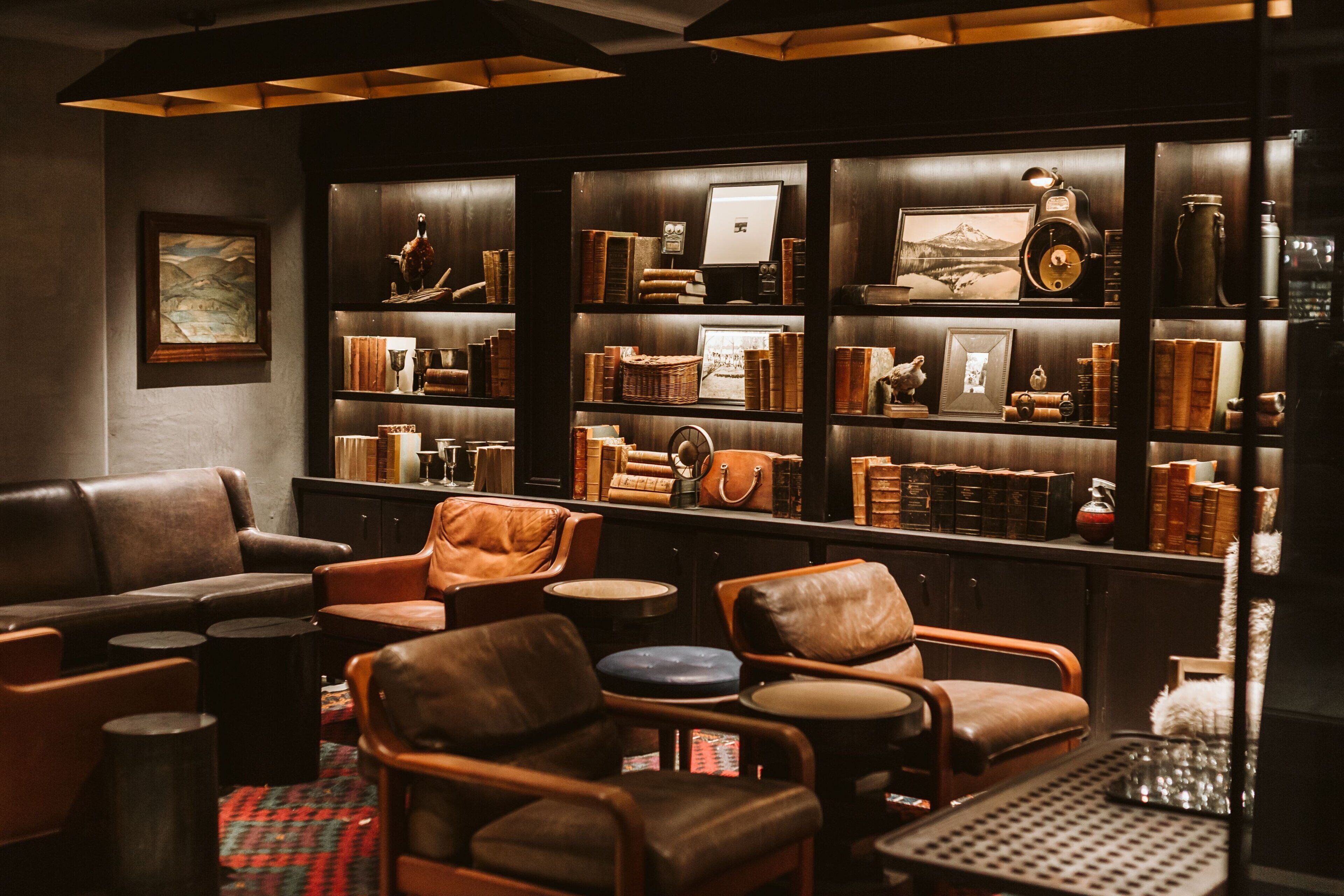 lunch and dinner served, american cuisine