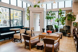 Lobby - Woodlark Hotel Portland, a Tribute Portfolio Hotel (Portland)
