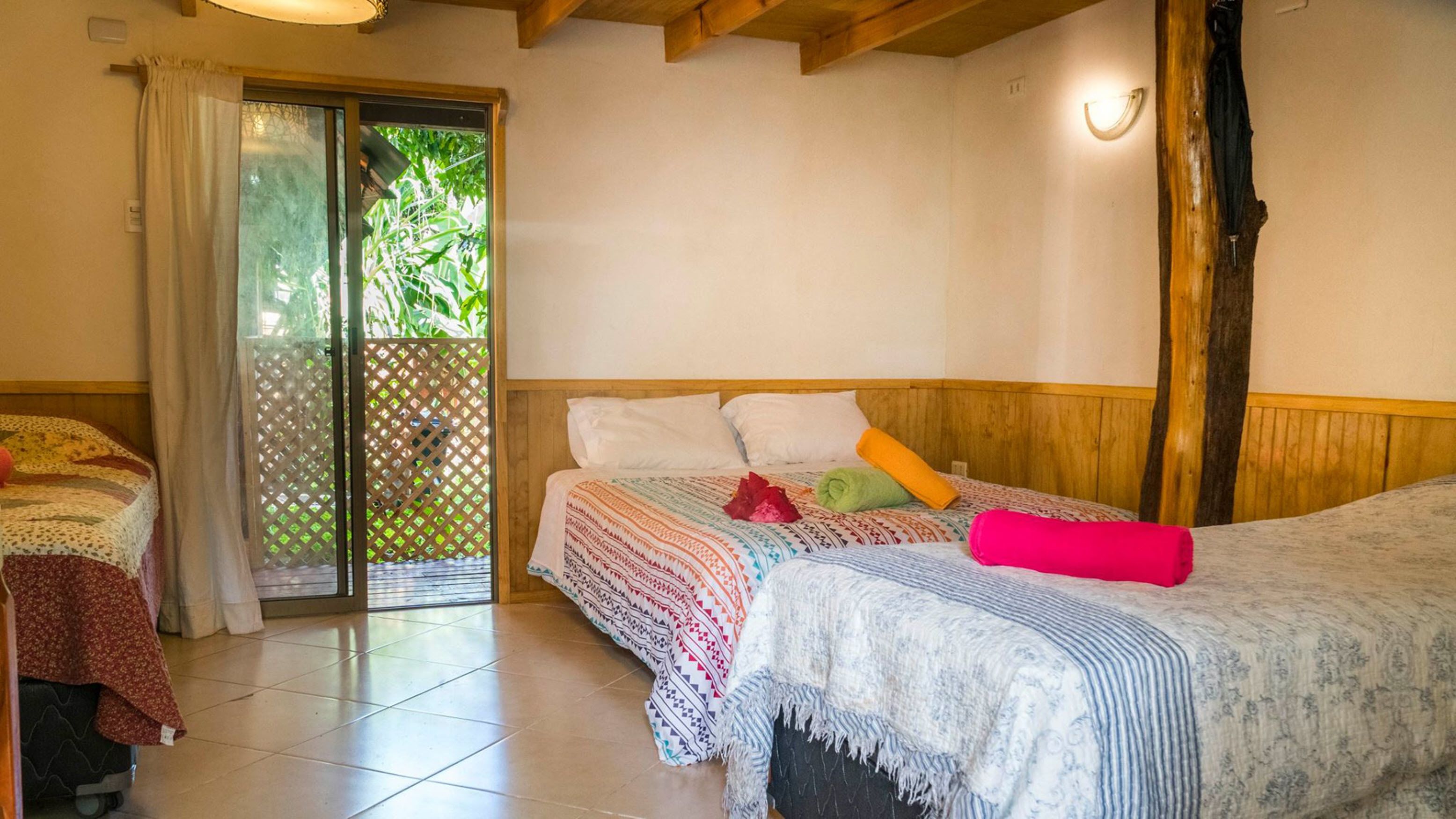 2 bedrooms, desk, blackout drapes, bed sheets