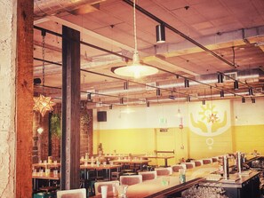 Bar (on property) - The Revolution Hotel (Boston)