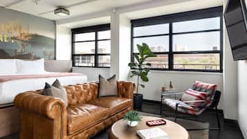 Suite, 1 King Bed, Private Bathroom | Premium bedding, down duvets, pillow-top beds, in-room safe