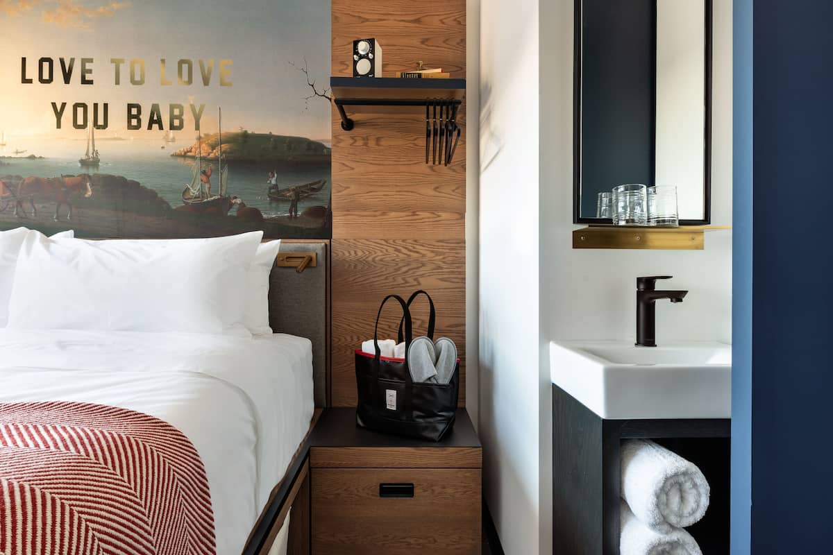 1 chambre, literie de qualité supérieure, couette en duvet d'oie
