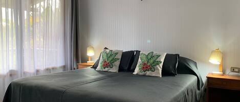 Cabaña | Decoración personalizada, muebles diferentes y wifi gratis