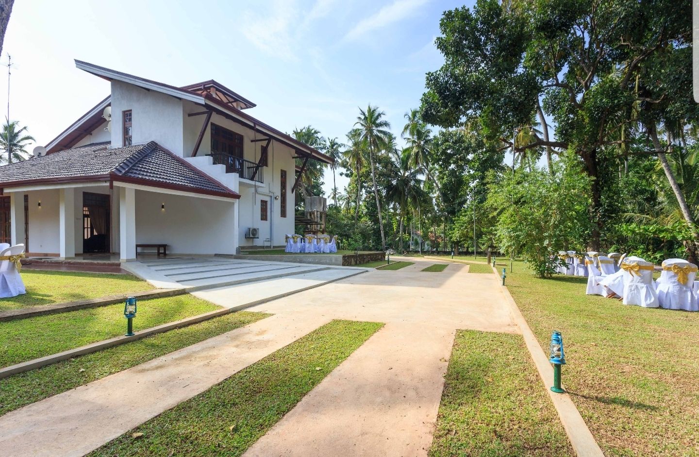 Khu tổ chức tiệc cưới ngoài trời