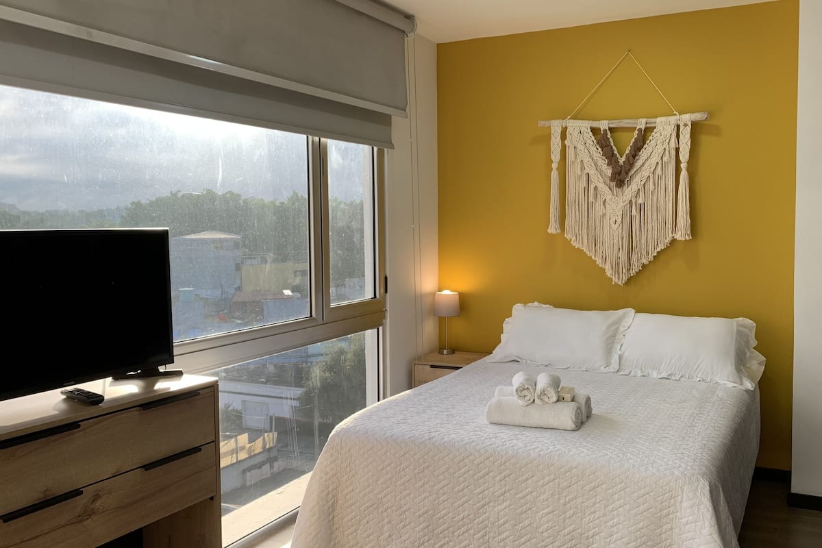 Appartamento Design | 1 camera, ferro/asse da stiro, Wi-Fi gratuito, lenzuola