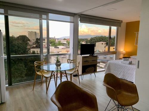 New Cozy Apartment, Zona 4