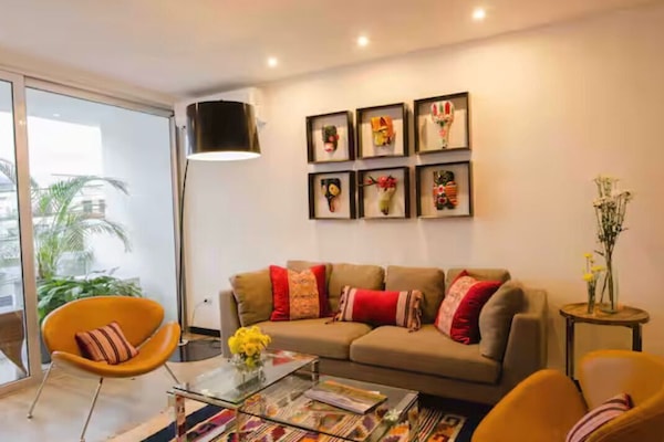 Exclusive Apartment | Living area | LCD TV