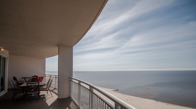 Legacy Towers-Legacy II 1005