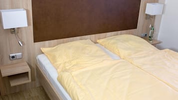 Standard Double Room, 1 Double Bed, Non Smoking | Hypo-allergenic bedding, in-room safe, desk, blackout drapes