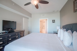 Condo, Multiple Beds, Private Pool, Beach View | 2 bedrooms, free WiFi, bed sheets