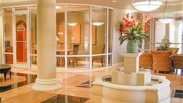 Condo, 2 Bedrooms, Hot Tub | Ruang Istirahat Lobi