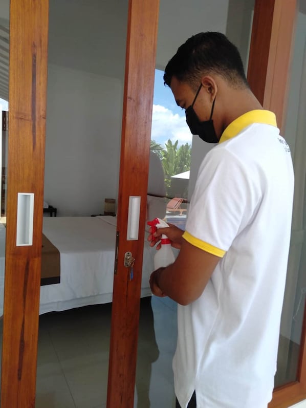 Unclassified image, 1 of 3, button - Pererenan Nengah Guesthouse (Pererenan)
