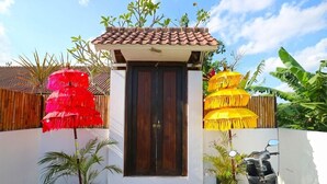 Unclassified image, 5 of 41, button - Pererenan Nengah Guesthouse (Canggu)