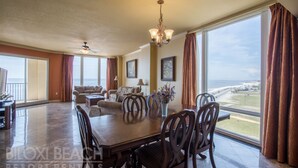Condo, 3 Bedrooms, Hot Tub | In-room dining - Sienna-Sienna 907 - Near Gulfport Beach (Gulfport)